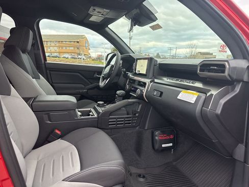 New 2025 Toyota Tacoma TRD Off-Road image 5