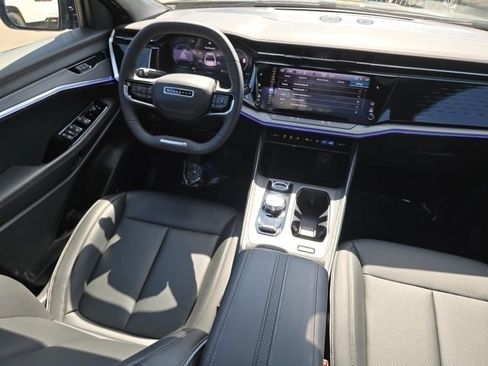 Used 2025 Jeep Wagoneer S Limited image 34