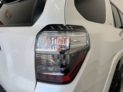 Used 2017 Toyota 4Runner Limited RWD image 35