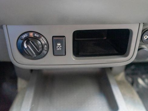 Used 2018 Nissan Frontier SV image 24