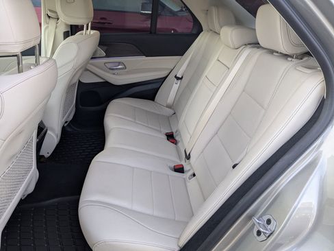 Used 2022 Mercedes-Benz GLE 450 4MATIC image 16