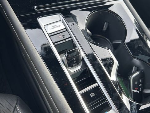 New 2026 Volkswagen Atlas Cross Sport SEL R-Line AWD/4WD image 17