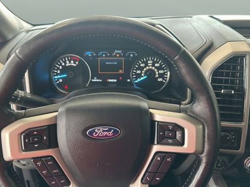 Used 2018 Ford F150 Lariat w/ Equipment Group 502A Luxury image 14