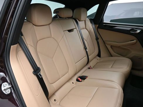 Certified 2026 Porsche Macan image 26