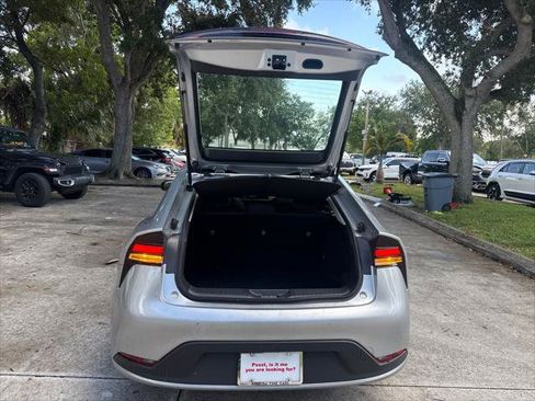 Used 2025 Toyota Prius LE FWD image 21