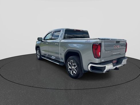 Used 2023 GMC Sierra 1500 SLT w/ SLT Premium Package AWD/4WD image 6