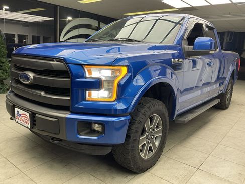 Used 2015 Ford F150 Lariat w/ Equipment Group 502A Luxury image 3
