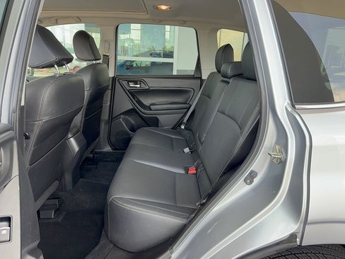 Used 2017 Subaru Forester 2.5i Limited w/ Popular Package #2 AWD/4WD image 12