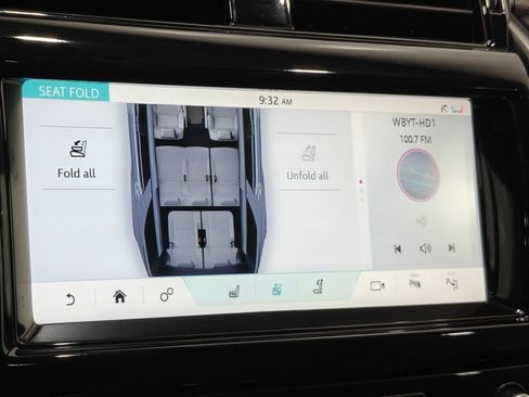 Used 2020 Land Rover Discovery HSE Luxury image 54