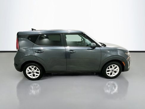 Used 2023 Kia Soul LX w/ LX Technology Package FWD image 8