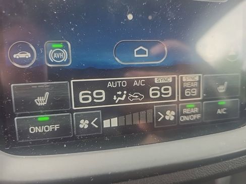 Used 2023 Subaru Ascent Onyx Edition Limited AWD/4WD image 17