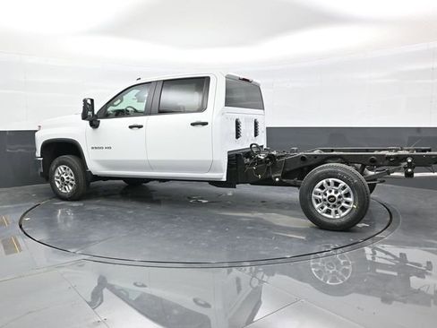 New 2026 Chevrolet Silverado 2500 W/T w/ WT Convenience Package image 4