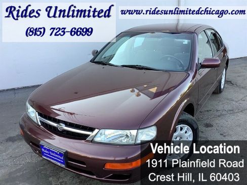 Used 1997 Nissan Maxima GXE image 2