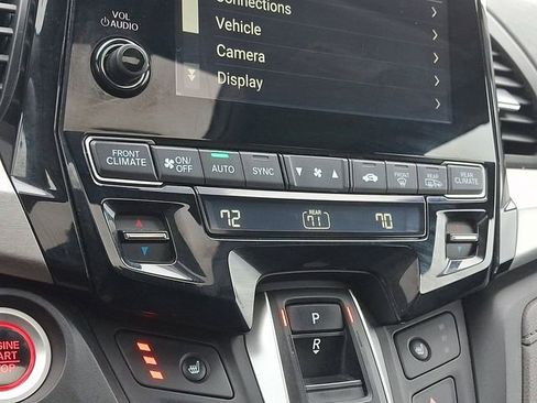 Used 2023 Honda Odyssey EX-L image 18