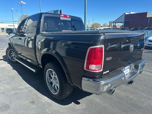 Used 2017 RAM 1500 Laramie w/ Convenience Group image 7