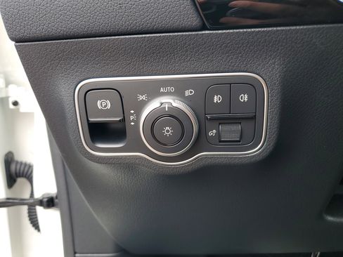 Used 2025 Mercedes-Benz GLA 250 GLA 250 image 34