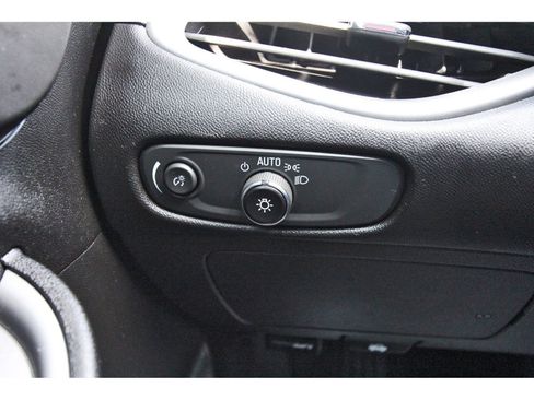 Used 2024 Chevrolet Malibu LT FWD image 18