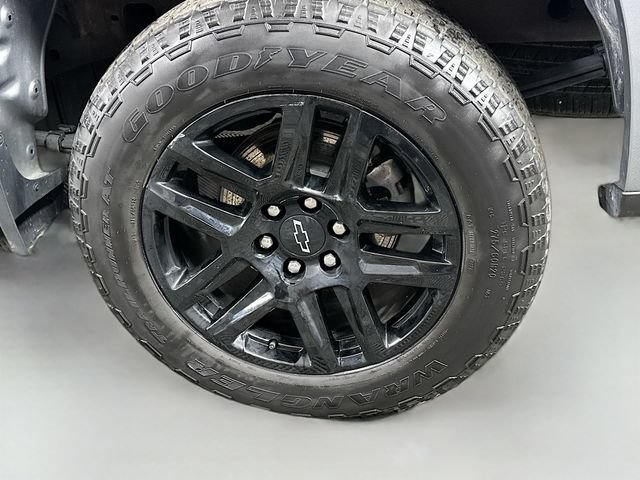 Used 2024 Chevrolet Silverado 1500 Custom w/ Rally Edition AWD/4WD image 26