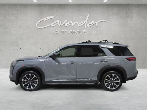 New 2026 Nissan Pathfinder Platinum FWD image 13