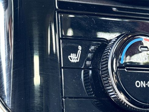 Certified 2021 Nissan Rogue Platinum image 35