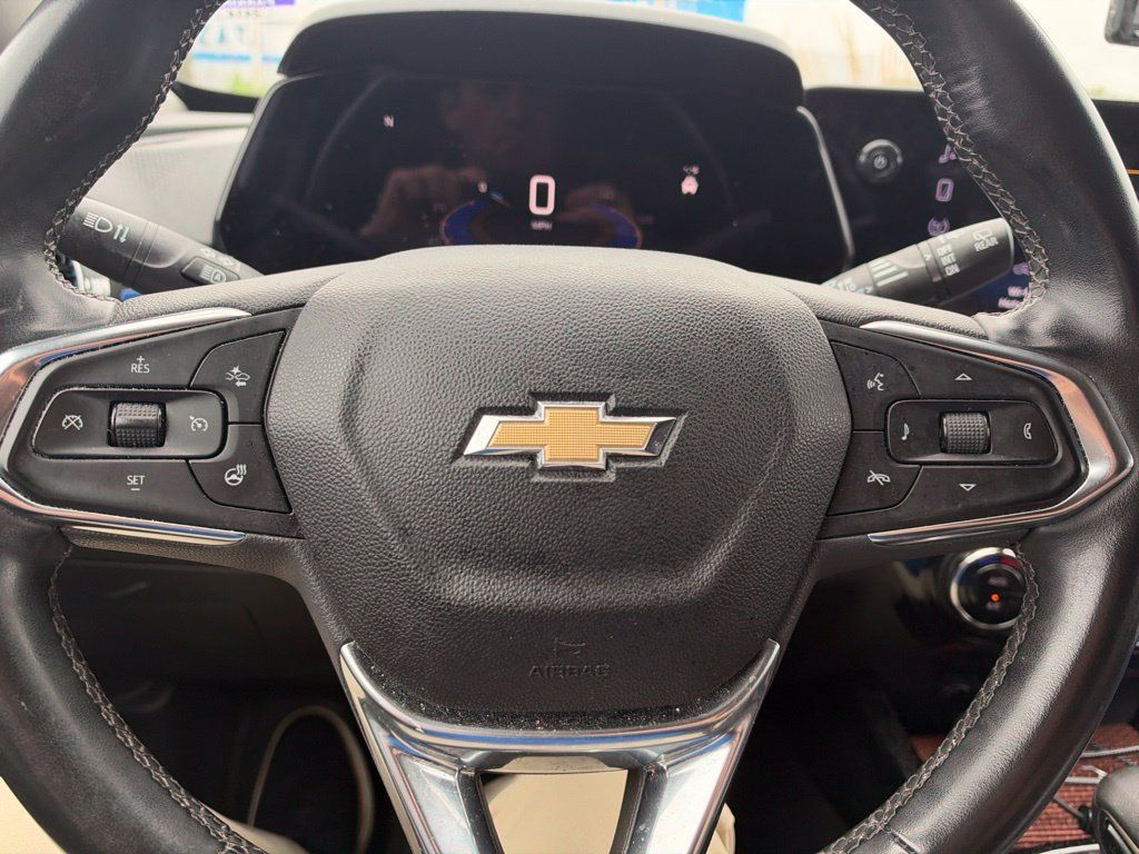 Used 2024 Chevrolet Trax LT w/ Driver Confidence Package FWD image 18