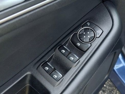 Used 2024 Ford Edge SEL AWD/4WD image 13