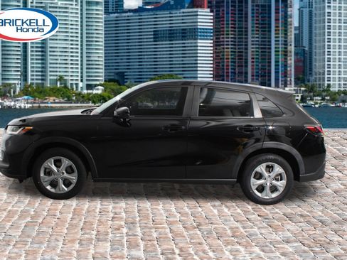 Certified 2024 Honda HR-V LX image 2