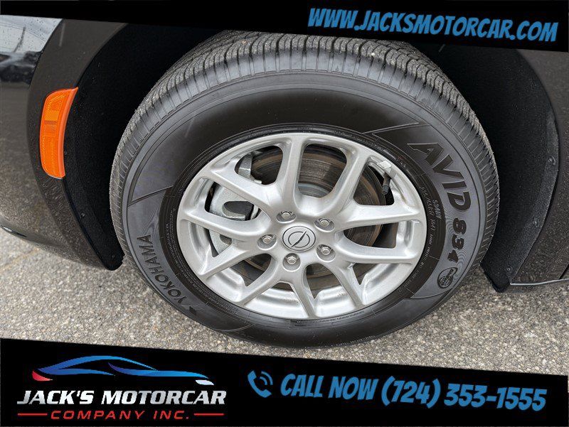 Used 2026 Chrysler Pacifica Select FWD image 23