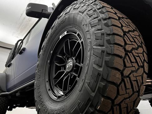 New 2025 Ford Bronco Badlands AWD/4WD image 24