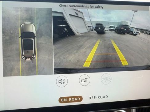 Used 2023 Land Rover Range Rover SE AWD/4WD image 9