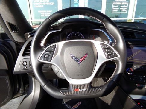 Used 2016 Chevrolet Corvette Z06 w/ 3LZ Preferred Equipment Group RWD image 19