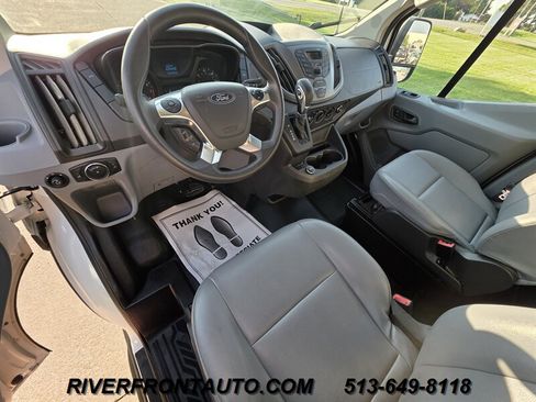 Used 2019 Ford Transit 150 130 Low Roof RWD image 3