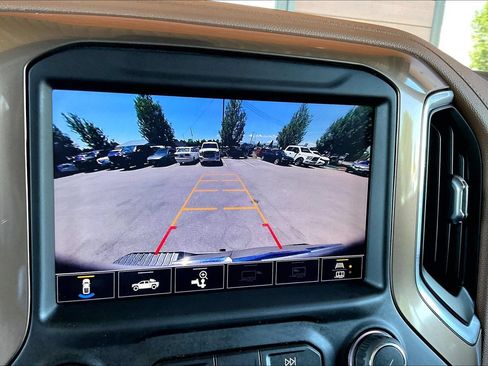 Used 2021 Chevrolet Silverado 1500 High Country AWD/4WD image 13