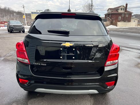Used 2019 Chevrolet Trax LT w/ LT Convenience Package image 6
