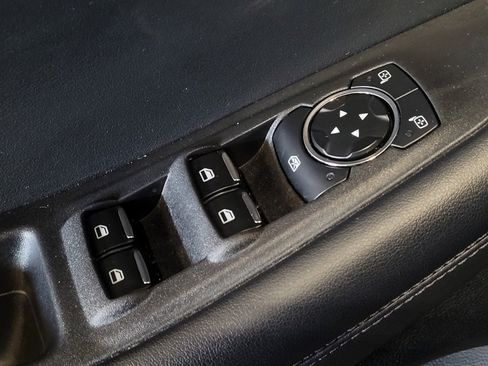 Used 2024 Ford Edge SEL image 27