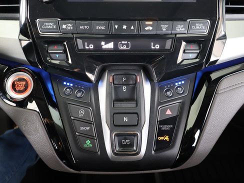 Used 2018 Honda Odyssey Elite image 52