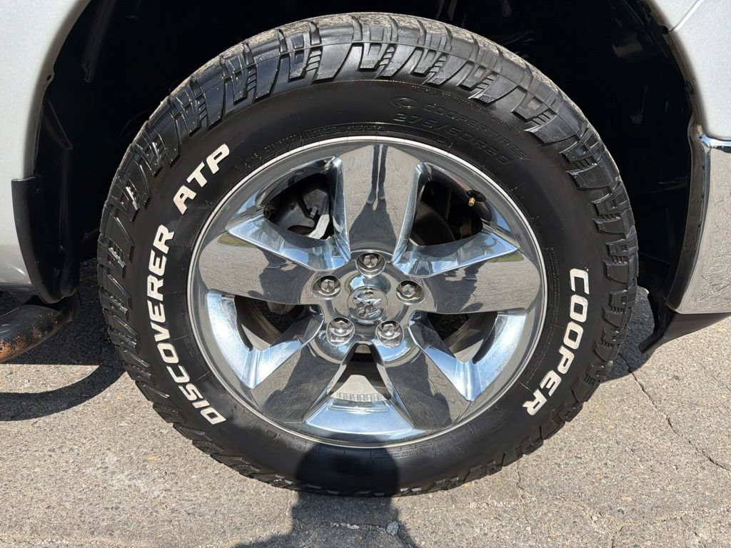 Used 2018 RAM 1500 4x4 Crew Cab Lone Star image 9