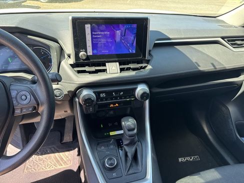 Used 2023 Toyota RAV4 XLE image 11