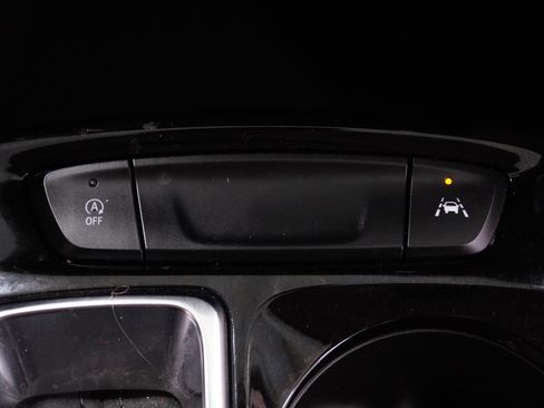 Used 2024 Chevrolet Trax LT w/ Driver Confidence Package FWD image 26