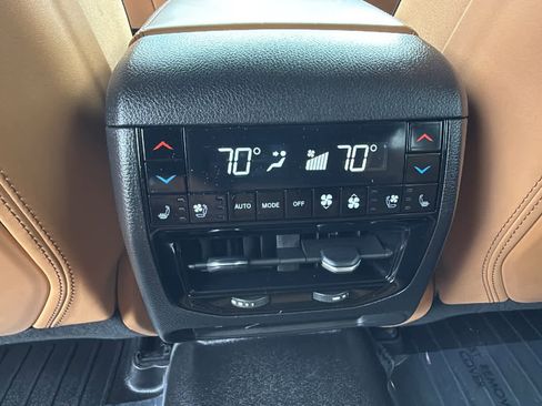 Used 2022 Jeep Grand Cherokee Summit image 25