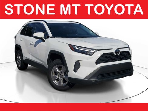 Used 2025 Toyota RAV4 XLE FWD image 1