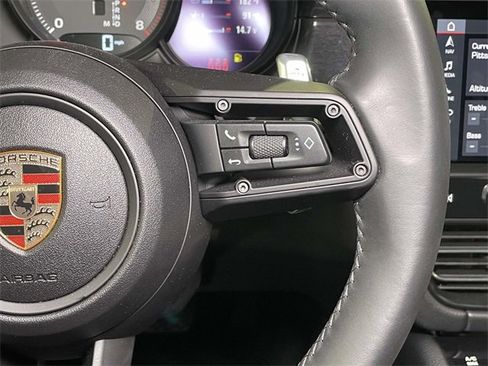 Certified 2025 Porsche Macan image 43