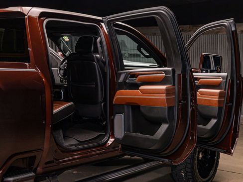 Used 2024 GMC Sierra 2500 Denali Ultimate image 34