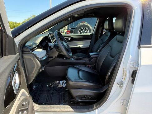 Used 2024 Jeep Compass Limited AWD/4WD image 13