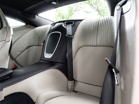 Used 2023 Aston Martin DB11 Coupe RWD image 26