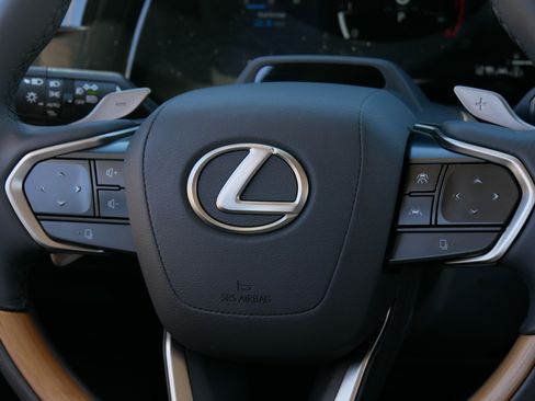 Used 2025 Lexus RX 350 Premium Plus w/ Convenience Package AWD/4WD image 28