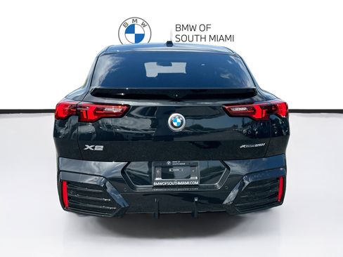 New 2026 BMW X2 xDrive28i w/ Technology Package AWD/4WD image 5