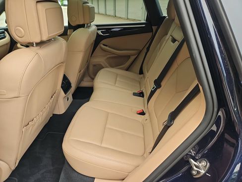 Certified 2021 Porsche Macan w/ Premium Package Plus AWD/4WD image 36