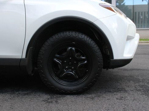 Used 2018 Toyota RAV4 LE w/ All Weather Liner Package AWD/4WD image 4