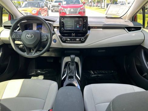 Used 2022 Toyota Corolla LE FWD image 11